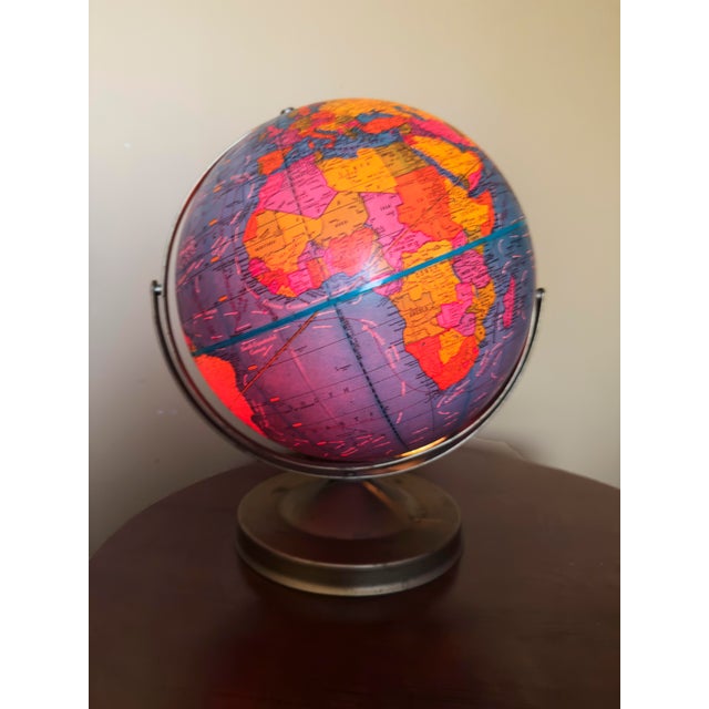 Vintage George F. Cram Co. “Plasti-Lite” Illuminated World Globe For Sale In Cincinnati - Image 6 of 6