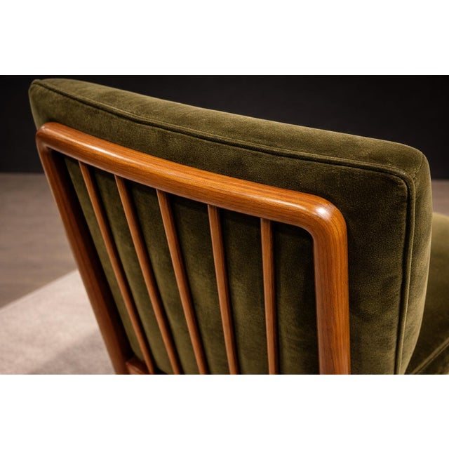 Olive Pair of Armchairs in Pau Marfim & Olive Green Mohair, Giuseppe Scapinelli, Brazil, 1950s — Lot 196-584 For Sale - Image 8 of 17