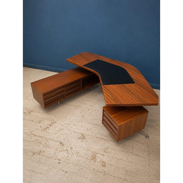 T96 Boomerang Executive Desk by Osvaldo Borsani for Tecno, 1960s For Sale - Image 6 of 8
