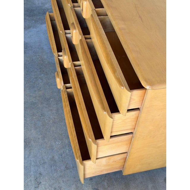 Heywood Wakefield Maple Dresser Wooden Lowboy Chest of Drawers Mid-Century Modern 1950s For Sale - Image 12 of 12