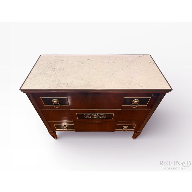 1980s 1981s John Widdicomb Grand Rapids Marble Top Regency Chest With Brass Lion Pulls For Sale - Image 5 of 18