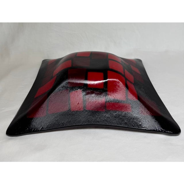 Mid 20th Century Black Red Geometric Pattern Fused Glass Square Bowl For Sale In Phoenix - Image 6 of 11