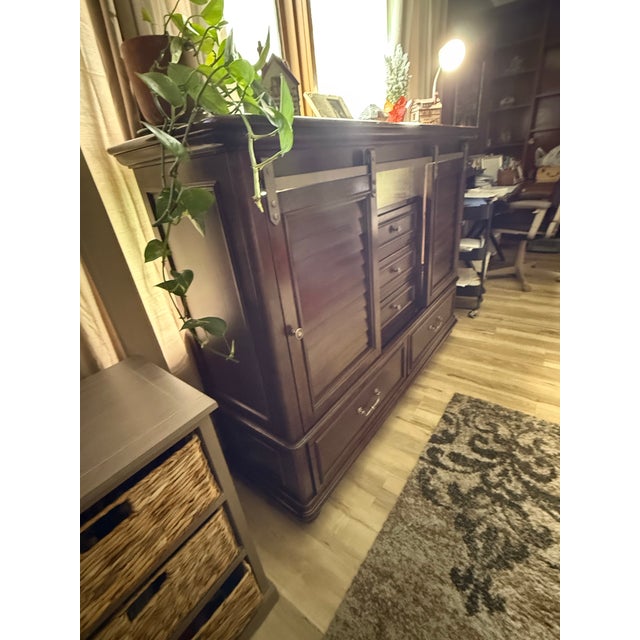 Rustic Transitional Mahogany & Red Cedar Sideboard With Sliding Barn Doors. For Sale - Image 9 of 10