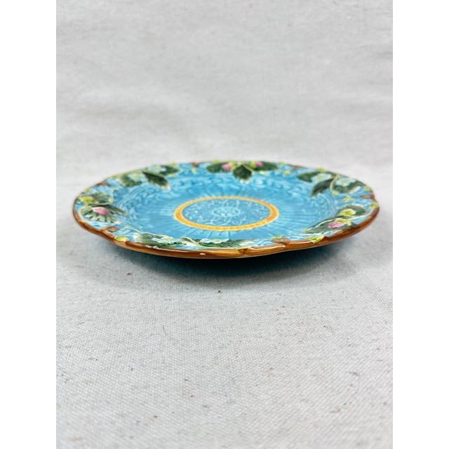 Late 19th Century Antique Rate 19th-Century French Sarreguemines Majolica Dessert Plate For Sale - Image 5 of 7
