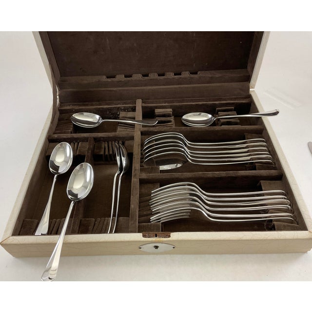 New 1980s Silver Set of 6- Seven Piece Place-Setting, 42 Pieces Rattail. With Case For Sale - Image 13 of 18