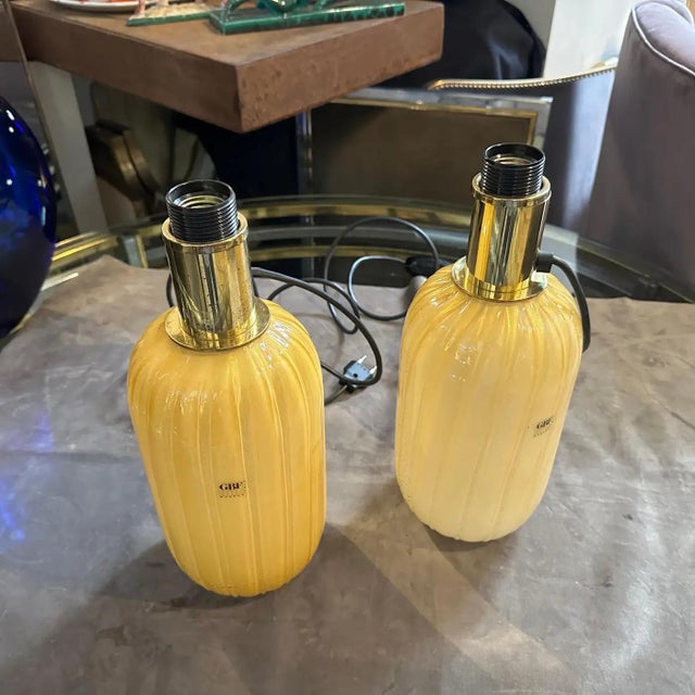 Two 1980s Yellow and Gold Murano Glass Table Lamps by Signoretti Murano Italy For Sale - Image 14 of 16