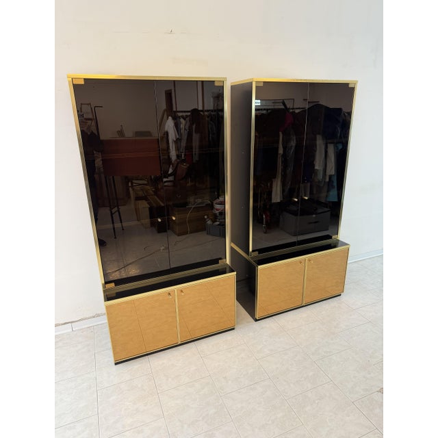 Gold Display Cases in Brass Gold and Smoked Mirrored Glass attributed to Renato Zevi, 1970, Set of 2 For Sale - Image 8 of 8
