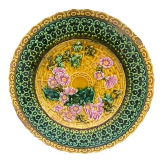 Majolica Pink Flowers Villeroy & Boch Plate , Circa 1900 For Sale