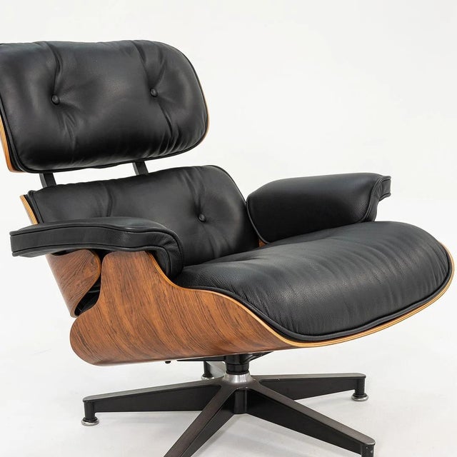 1990s 1990 Herman Miller Eames Lounge Chair & Ottoman (670/671) in Brazilian Rosewood For Sale - Image 5 of 6