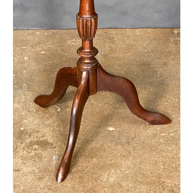Early 20th Century English Wine or Cocktail Table of Mahogany From the Edwardian Era For Sale - Image 5 of 7