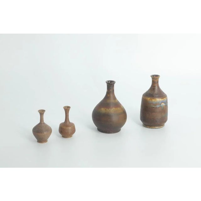 Small Mid-Century Scandinavian Modern Brown Stoneware Vases by Gunnar Borg for Höganäs Ceramics, 1960s, Set of 4 For Sale - Image 6 of 12