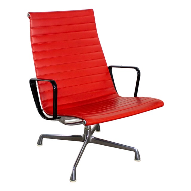 1989 MCM Aluminum Group Lounge Chair by Charles & Ray Eames for Herman Miller Stationary High Back 4 Star Aluminum Swivel Base For Sale