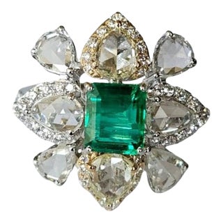 Set in 18k Gold, 1.52 Carats Zambian Emerald & Rose Cut Diamonds Engagement Ring, Us Size 6 For Sale