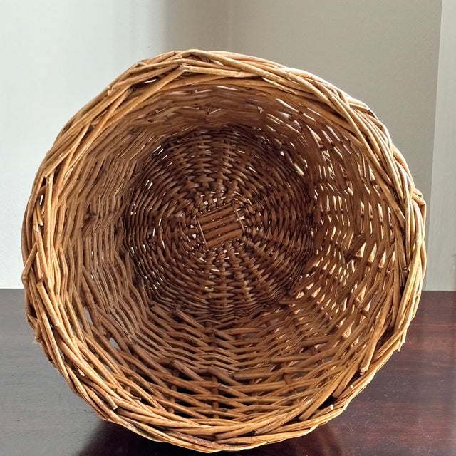 Mid-20th Century Rustic European-Style Wicker Wastepaper Basket For Sale - Image 13 of 16