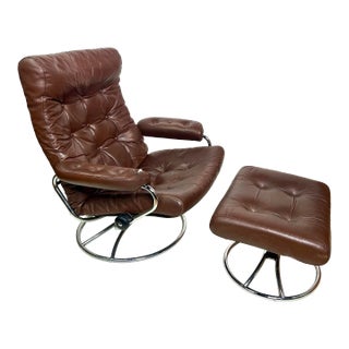Ekornes Stressless Mid Century Chrome and Leather Lounge Chair and Ottoman For Sale