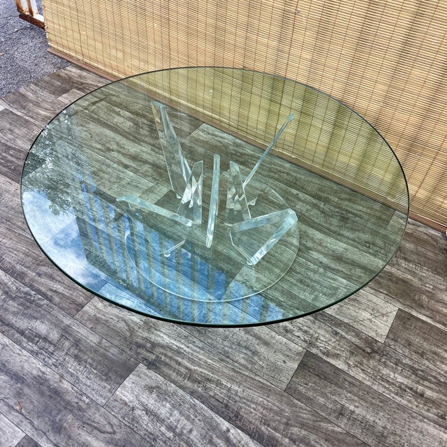 1970s Hollywood Regency Stalagmitel Lucite Base With Glass Top Coffee Table. Circa 1970s For Sale - Image 5 of 18