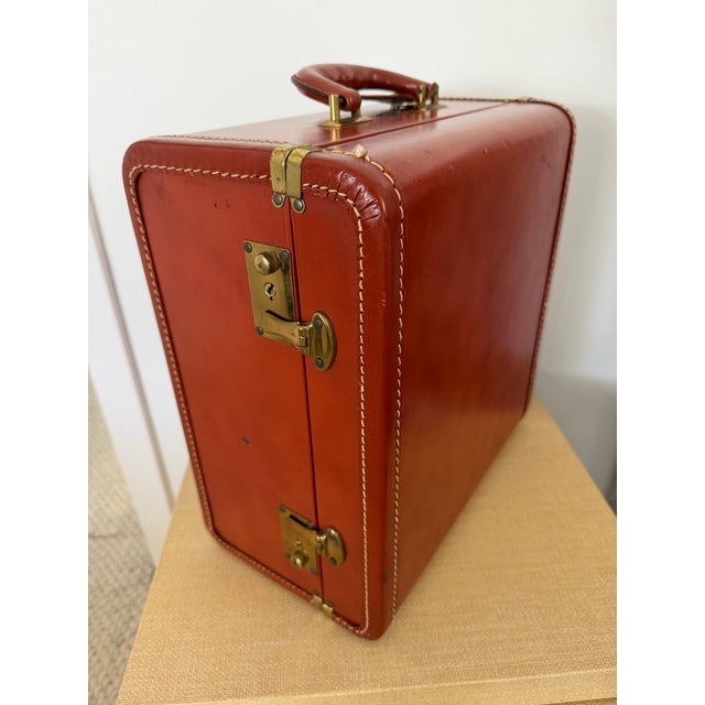 Perfect as a Groom Gift or for Father's Day... A very rare Maximillian New York brown leather bar travel suitcase,...