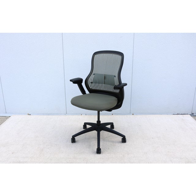 Metal Knoll ReGeneration Ergonomic Office Desk Chair Fully Adjustable in Green Fabric For Sale - Image 7 of 18