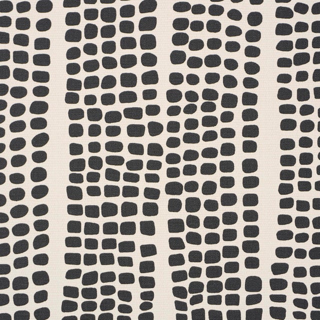 Contemporary SAMPLE - Schumacher Noland Wallpaper In Carbon For Sale - Image 3 of 6