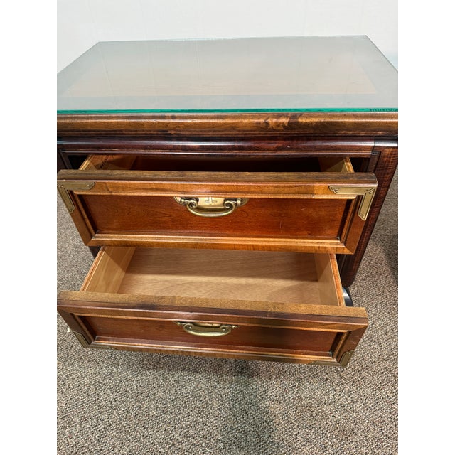 1980’s Pair of Broyhill Premier Ming Dynasty Nightstands For Sale In New York - Image 6 of 10