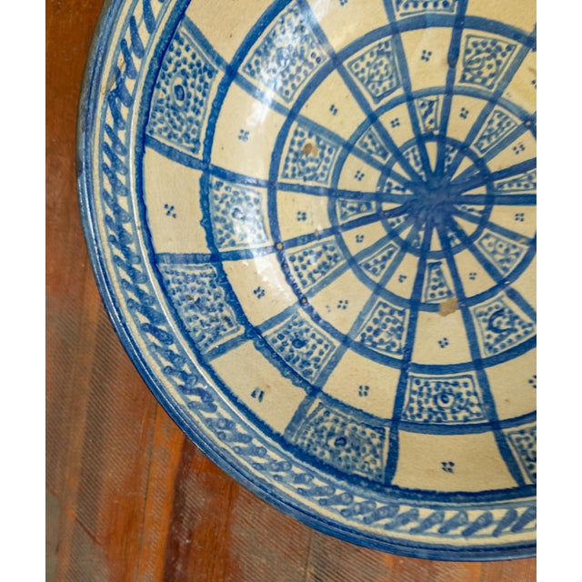 Early 20th Century 20th Century Moroccan Blue and White Fassi Pottery Wall Charger Bowl For Sale - Image 5 of 12