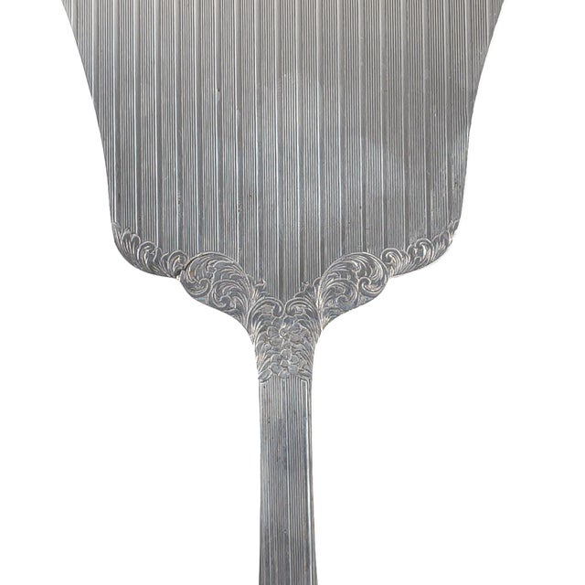 1950s Early 20th Century Italian Liberty Style 800 Silver Vanity Set with Beveled Glass Mirror, Set of 4 For Sale - Image 5 of 10