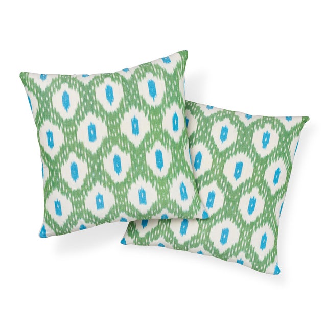 Contemporary Schumacher Indio Ikat Pillow in Green & Peacock For Sale - Image 3 of 8