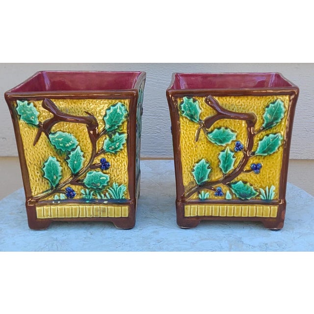 English Antique Late 19th Century Majolica Jardinière Cachepots - a Pair For Sale - Image 3 of 13