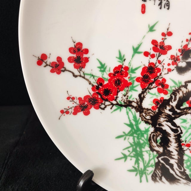 Ceramic Chinese Ceramic Plate,Famille Rose Porcelain Plate Hand Painted Flowers and Birds Pattern For Sale - Image 7 of 10