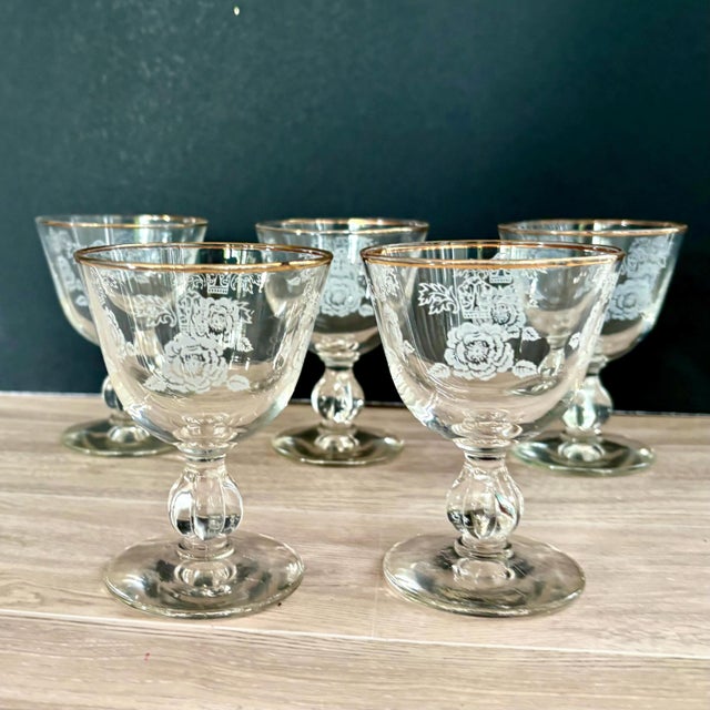 Libbey Glass Co. Vintage Queen Esther Goblets – Set of 4 Wine Glasses– White Rose Pattern, 5 1/2″ Tall - Set of 5 For Sale - Image 4 of 8