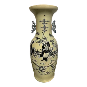 19th Century Chinese Tall Blue & White Vase - Chinoiserie