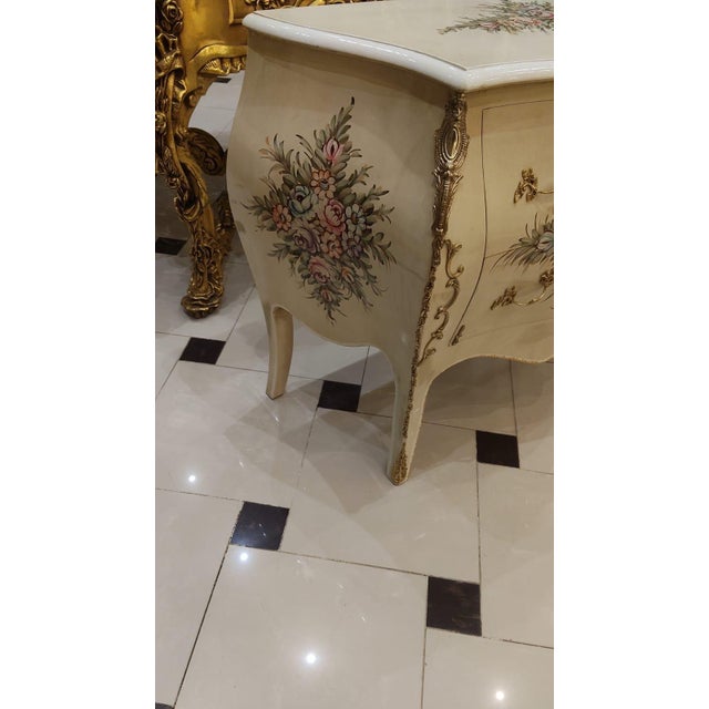 White 1960s French Louis XV Bombe Commode Hand Painted Floral Chest For Sale - Image 8 of 9