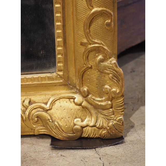 18th Century French Giltwood Mirror Aux Dauphins From Provence, Overall H-30 1/2 For Sale - Image 10 of 18