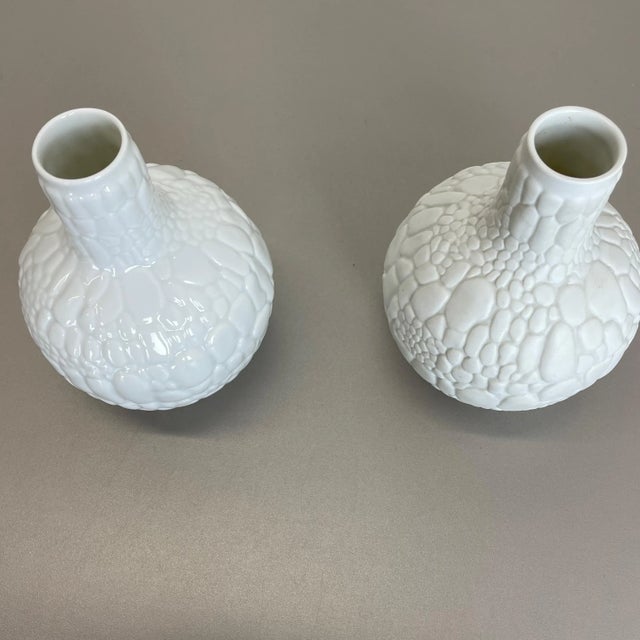 German Op Art Biscuit Porcelain Vases by Ak Kaiser, 1970s, Set of 2 For Sale - Image 11 of 15