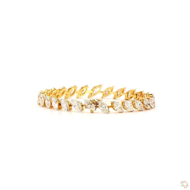 14 Carat Marquise Cut Diamond Gold Bracelet For Sale In New York - Image 6 of 9