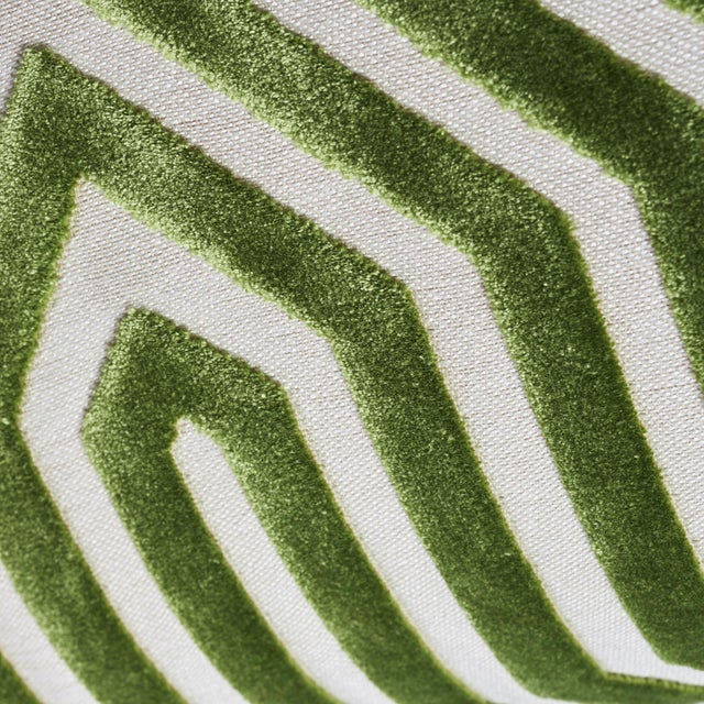 Mid-Century Modern Schumacher X Mary McDonald Vanderbilt Velvet 20" Pillow in Lettuce For Sale - Image 3 of 4