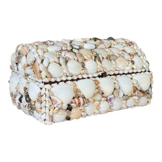 Vintage Handcrafted Shell-Covered Coastal Keepsake Box For Sale
