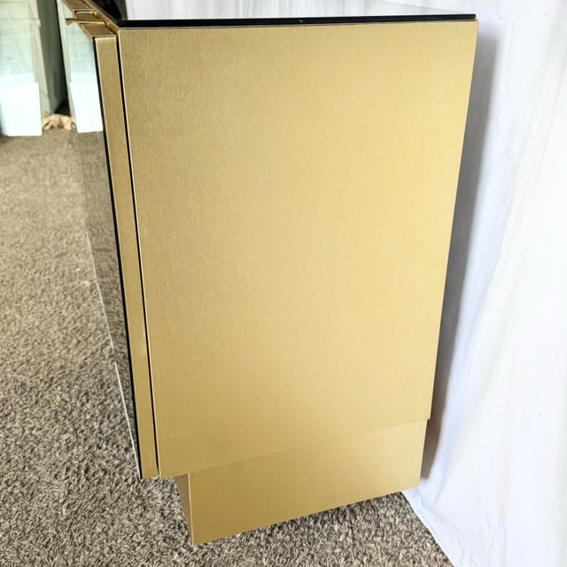1980s Postmodern Smoked Mirror and Gold Credenza For Sale In Miami - Image 6 of 11
