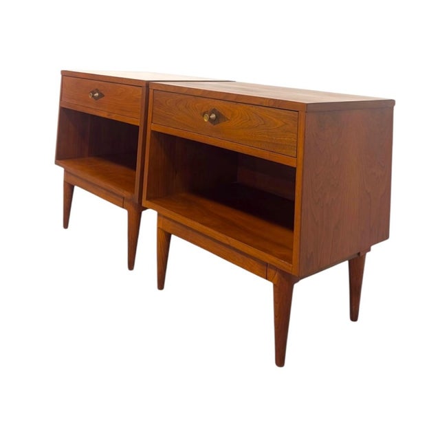 Wood Vintage Mid-Century Modern End Table Set With Diamond Parquet Accent Inlay and Dovetailed Drawers For Sale - Image 7 of 11