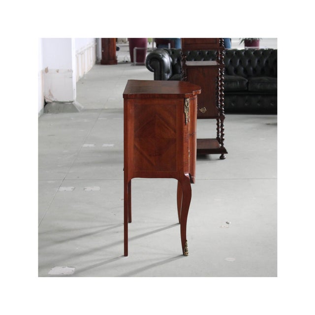 French Chest of Drawers in Wood For Sale - Image 4 of 15