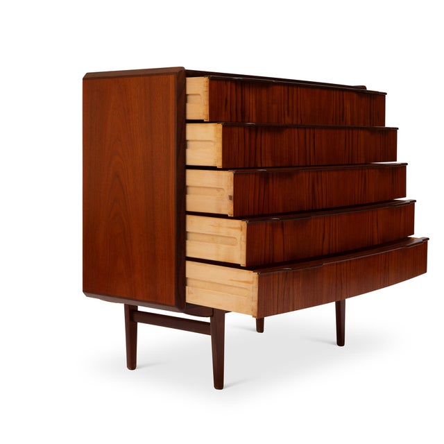 Vintage Danish Mid-Century Five-Drawer Rosewood Dresser For Sale - Image 4 of 9