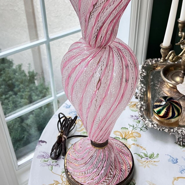 Vintage Murano glass Latticino statement lamp // Blown glass // Venetian glass // pink and white // pink ribbon // table lamp // midcentury For Sale - Image 4 of 10