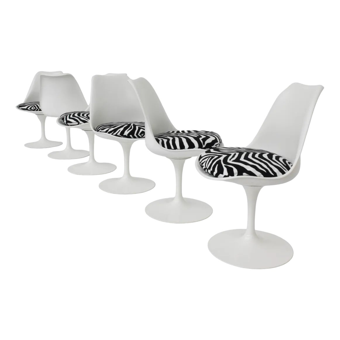 4 Swivel and 2 Fixed Tulip Chairs by Ero Saarinen for Knoll ...