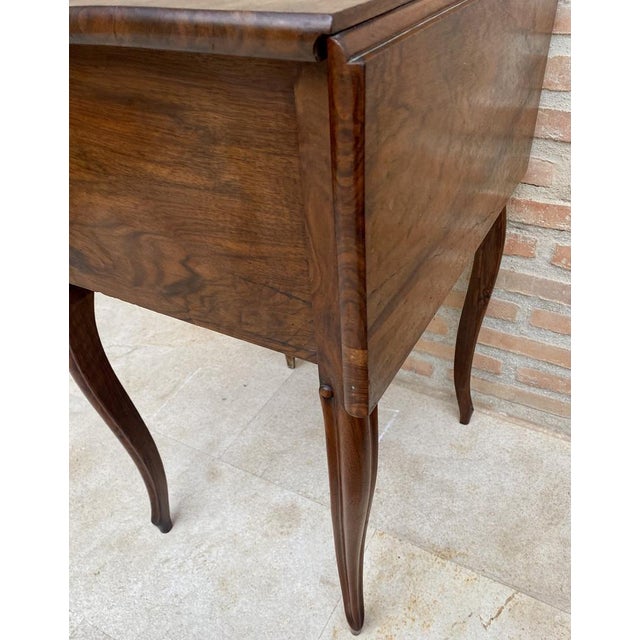 French Walnut Table with Wings, 1900s For Sale - Image 13 of 15