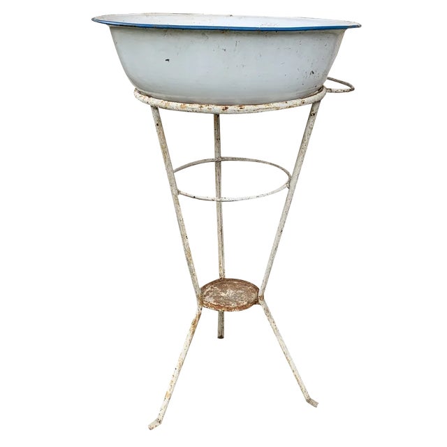 Hungarian Iron Wash Stand or Garden Planter, 1940s, Set of 2 For Sale