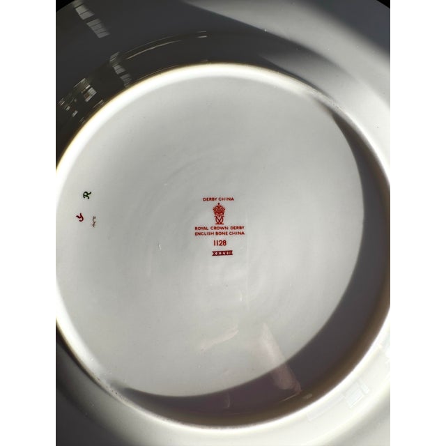 Scarlet 1968 Royal Crown Derby Old Imari ~ Pattern 1128 ~ XXXI ~ Main Course Plate For Sale - Image 8 of 8