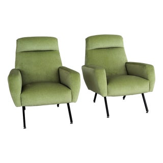 Vintage Italian Lounge Chairs in Green Velvet, 1960s, Set of 2 For Sale