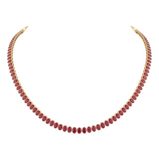 Elegant 18k Gold Necklace With 31.28ct Ruby For Sale