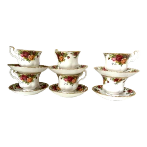 1960s Royal Albert Bone Old Country Roses Tea Cups and Saucers Set- 12 Pieces
