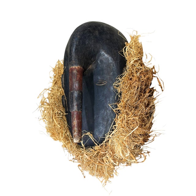 1980s Vintage Wooden W/Rafia Ligbi Mask Djimini People Ivory Coast 18" H For Sale - Image 5 of 7
